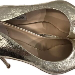 Steve Madden Shimmering Gold Heels “snake”